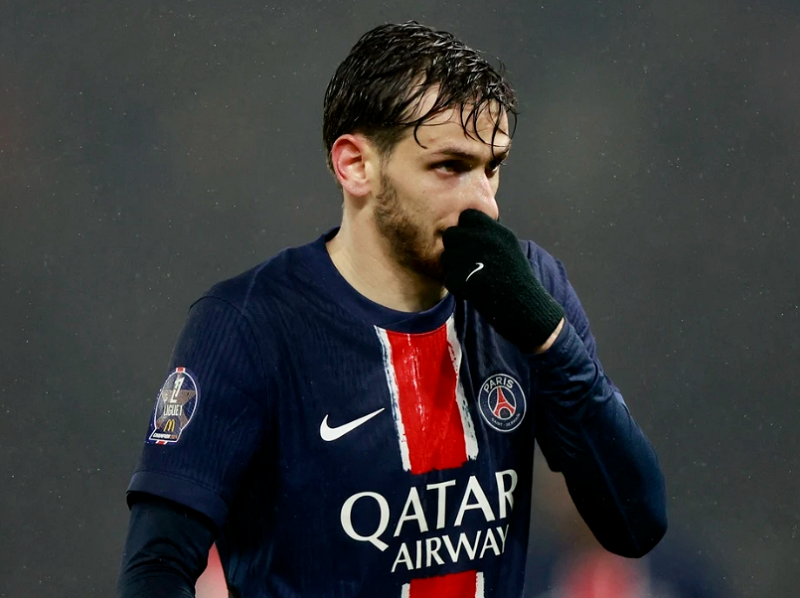 arsenal-theo-sat-khvicha-kvaratskhelia